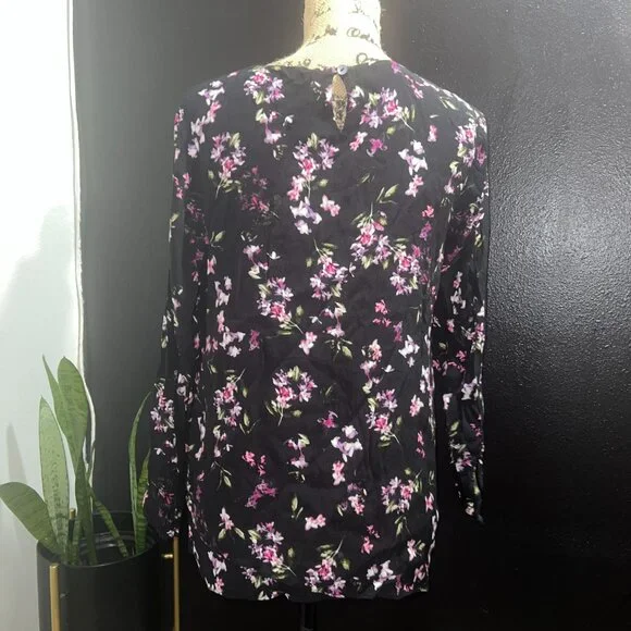 J Jill Floral Medium Blouse Cottagecore Academia Women's‎ Top Keyhole Black - Picture 3 of 9
